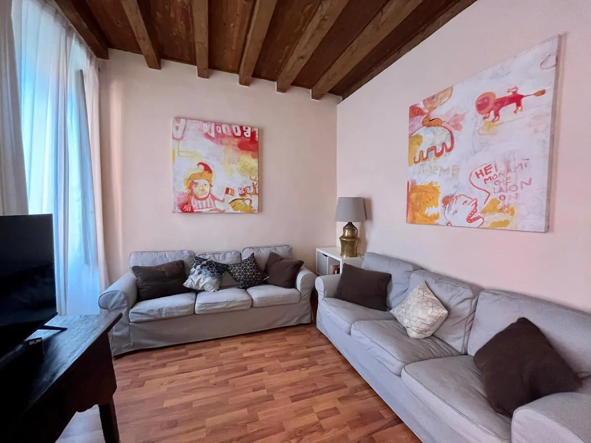 Santanastasia Apartment