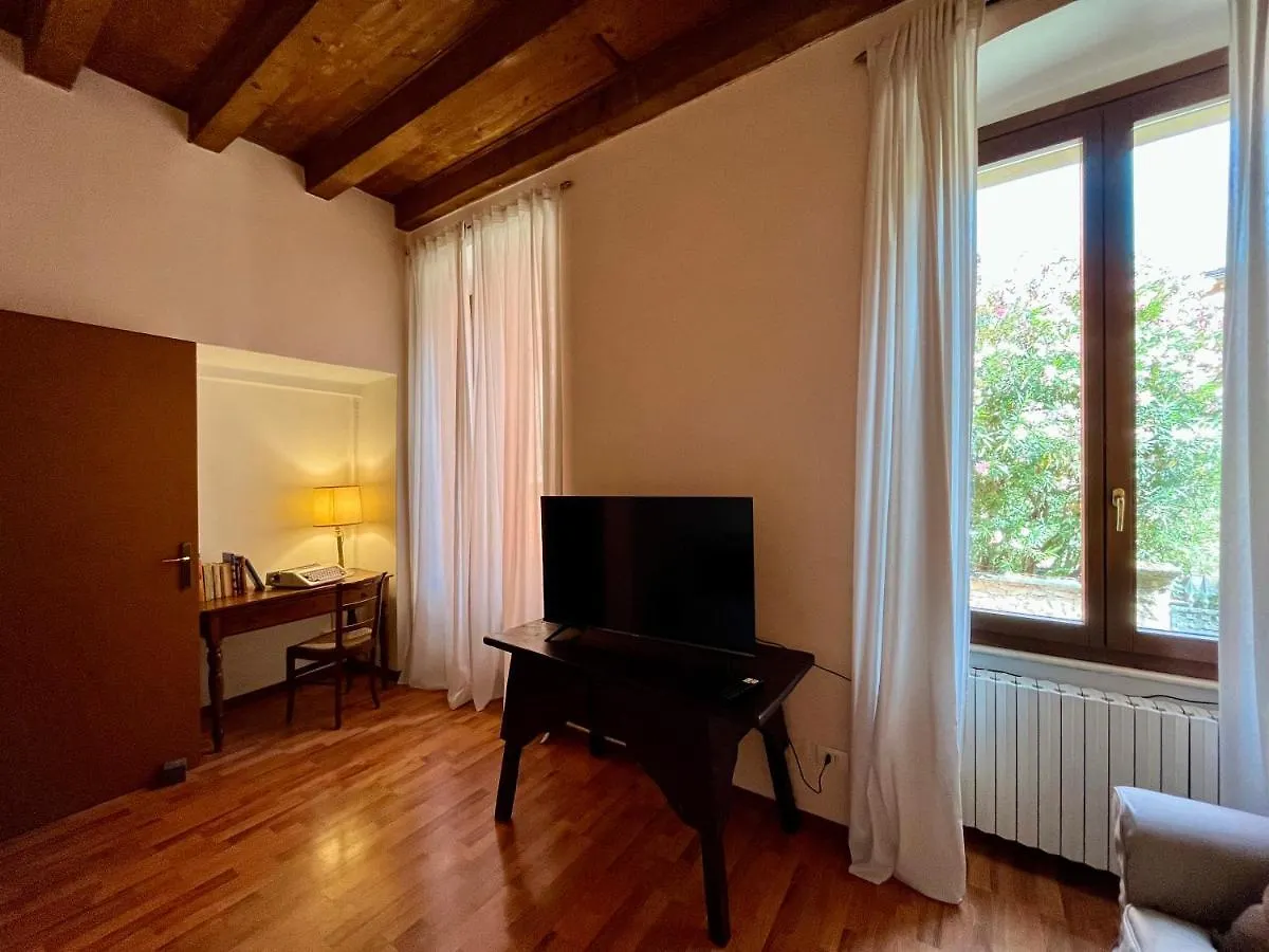 Santanastasia Apartment Верона